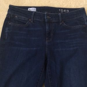 Gap mid rise skinny